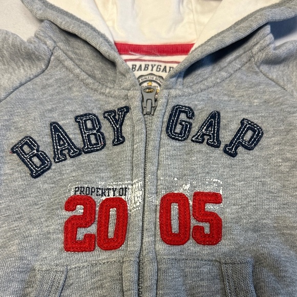 GAP - Kids Grey and Red Hoodie Jacket - Picture 2 of 3